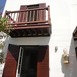 Maisonette Corner Unit 85m2 Totally Renovated 아파트 *